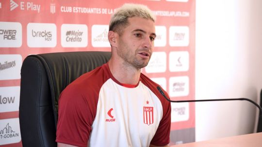 La broma de Lucas Alario cuando le preguntaron por River: «Espero que…»