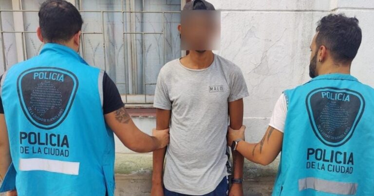 Detuvieron al trapito que le exigió $ 5.000 y le pegó a un médico en Flores