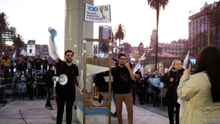 Atentado a Cristina Kirchner: citan a testificar a los integrantes de Revolución Federal