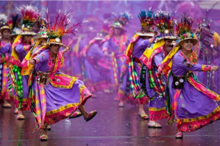Carnaval de Oruro: patrimonio cultural y motor económico en la mira de la controversia