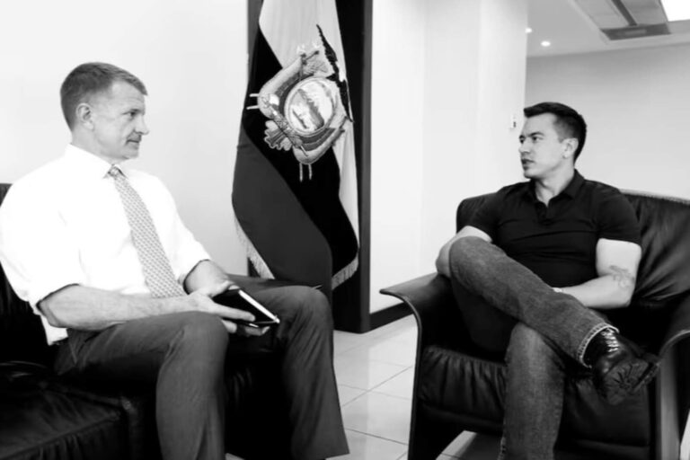La alianza de Daniel Noboa y Erik Prince refuerza la lucha contra el narcoterrorismo