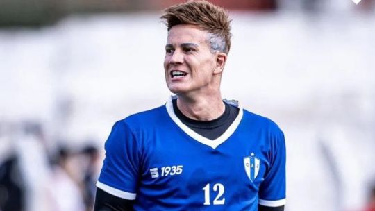 Un club uruguayo fue sancionado por haberle gritado «violador» a Sebastián Sosa