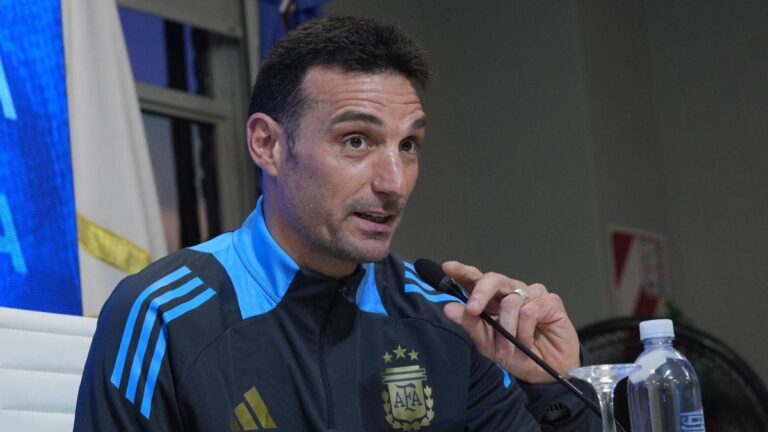 Los 11 de Lionel Scaloni para el clásico con Uruguay
