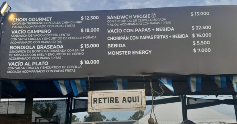 Un pancho $7 mil y pizza vegana $15 mil: cuánto cuesta comer en Lollapalooza