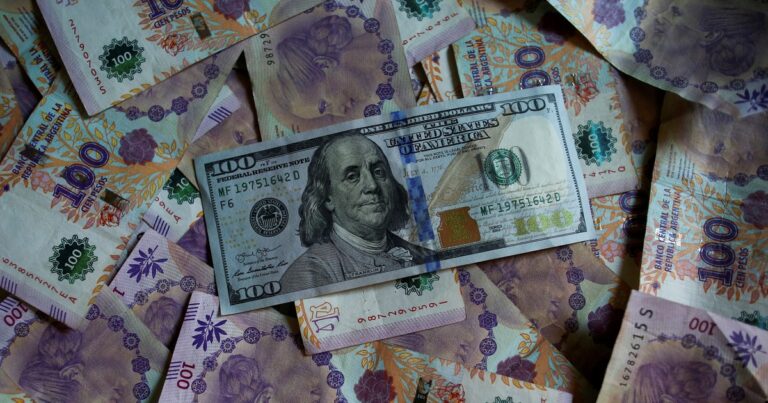 Dólar blue hoy: a cuánto cotiza este viernes 04 de abril