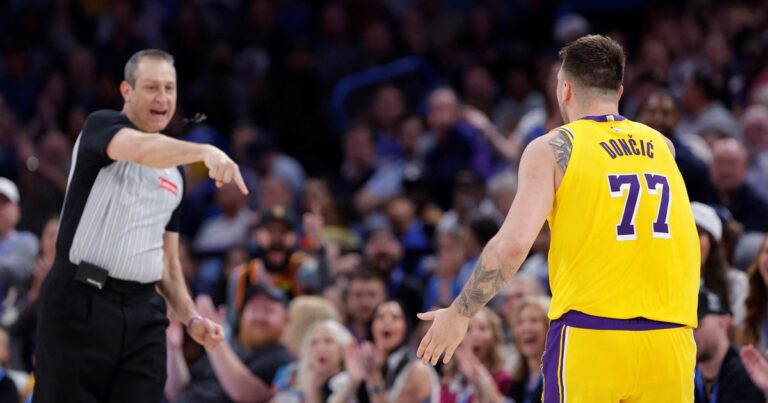 La insólita expulsión de Luka Doncic que le costó la victoria a los Lakers