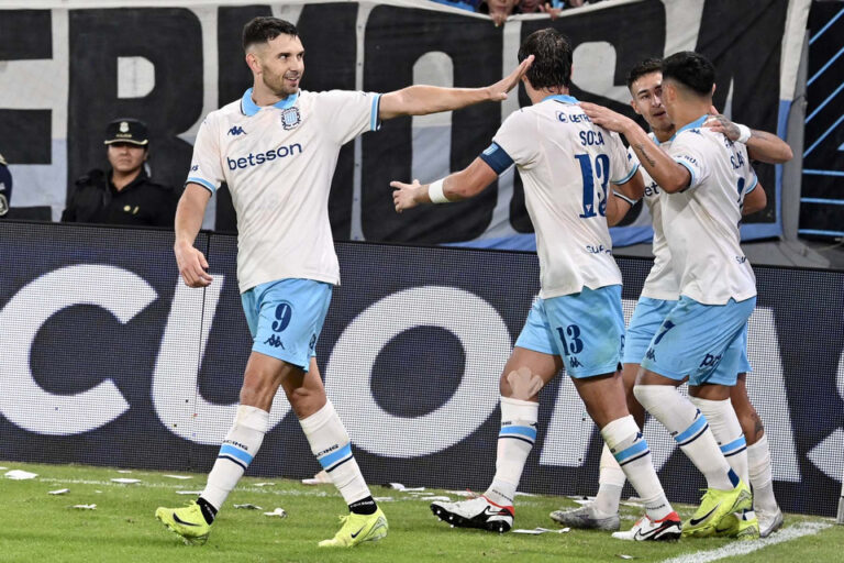 A qué hora juega Racing hoy vs. Bucaramanga por Copa Libertadores: dónde ver y formación