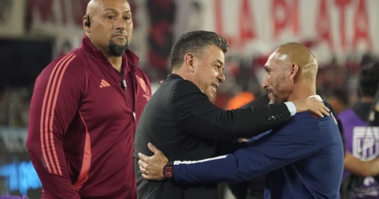 El sorpresivo gesto de Guiñazú con un hincha en el Monumental