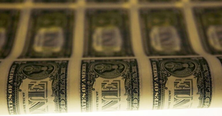 Dólar ahorro hoy: a cuánto cotiza este martes 15 de abril