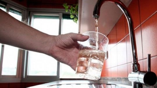 Hernández: «En América Latina, hasta el 50% del agua se pierde por fugas invisibles»