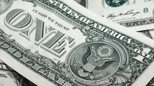 A cuánto cerró el dólar blue hoy, viernes 6 de junio de 2025