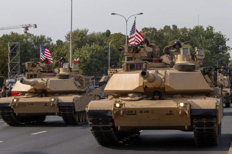 El Gobierno de Trump prepara el mayor desfile militar en décadas en Washington DC
