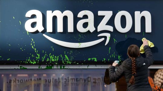 Aseguran que Amazon y Walmart consideran emitir sus propias stablecoins