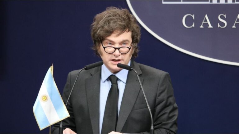 Javier Milei cargó contra los gobernadores y los acusó de querer «destruir al gobierno nacional»