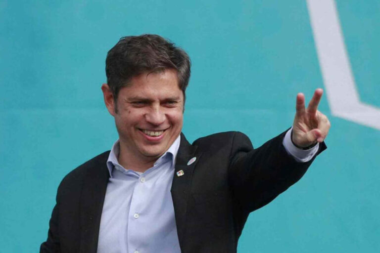 Kicillof financia una ‘Marcha por la Salud Pública’ mientras debe millones al Garrahan