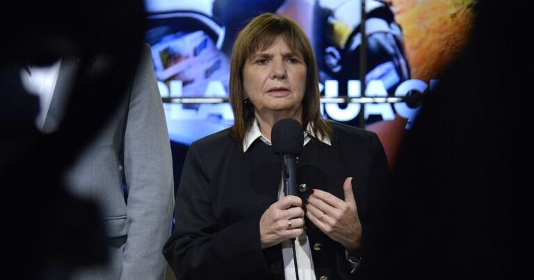 Patricia Bullrich envió una carta documento a Pablo Toviggino, mano derecha de Chiqui Tapia, y lo instó a retractarse por sus dichos contra Guillermo Francos