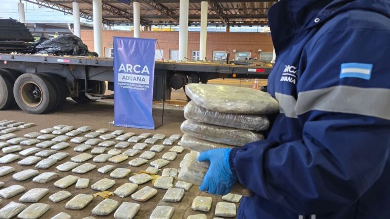 La Aduana frustró un contrabando de 700 kg de marihuana en un camión que transportaba arroz