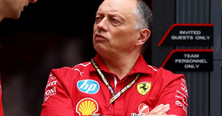 Se terminan los rumores: Ferrari renovó a Vasseur como jefe de equipo