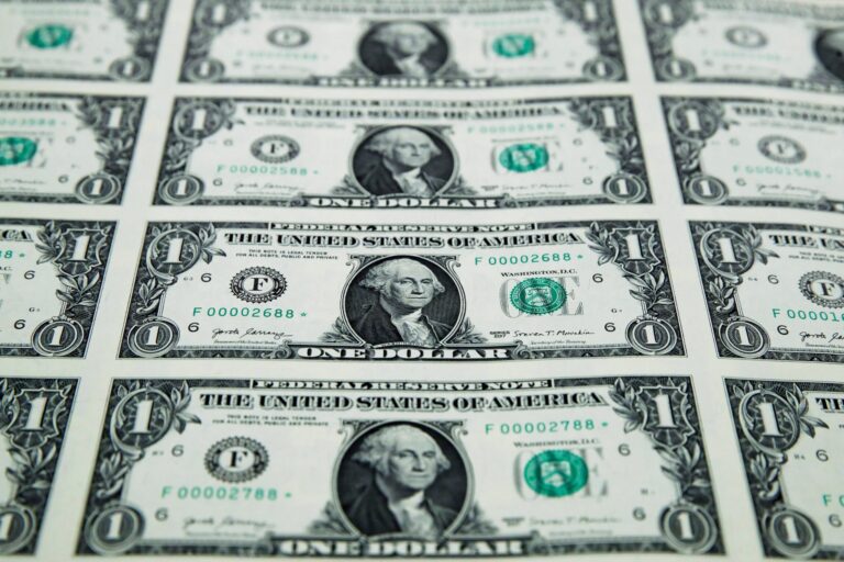 Dólar hoy, dólar blue hoy: a cuánto cotiza este lunes 4 de agosto