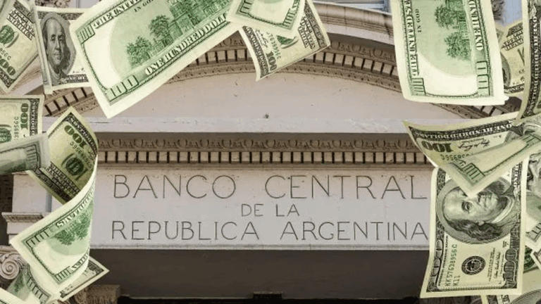 Dólar: estiman que el Gobierno deberá sumar u$s6.200 millones hasta fin de año para cumplir la nueva meta del FMI
