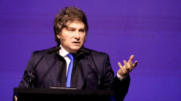 Javier Milei se hizo eco del estreno de «Homo Argentum» y apuntó contra sus críticos: «Les duele el éxito en una película sin financiamiento del Estado»