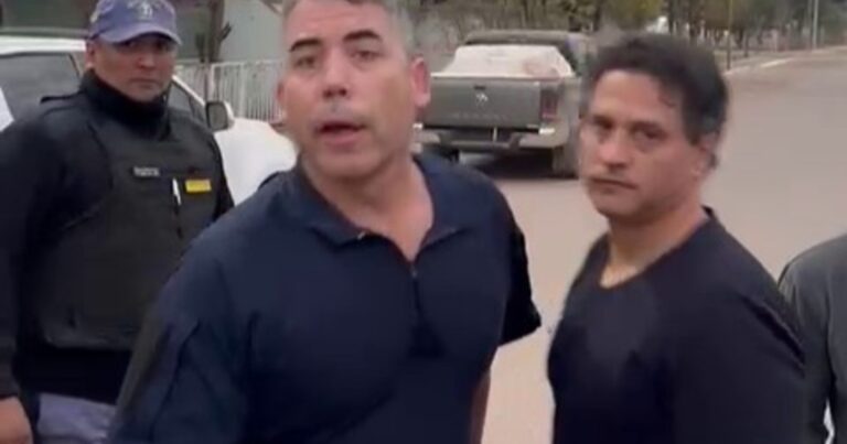 Escándalo en Chaco: denuncian que un jefe de policía borracho agredió a médicos e intervienen la comisaría