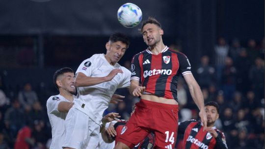 River no tuvo una gran noche y empató 0-0 ante Libertad en la ida de octavos en Asunción