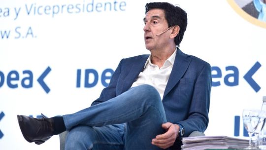 Melconian: «Si no te da el cuero, quién te mandó a vos a reventar los dólares de Vaca Muerta en Punta Cana?»