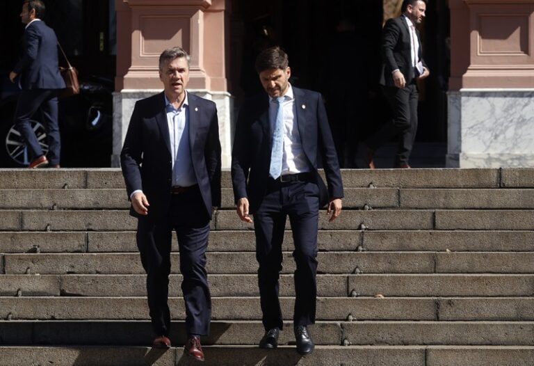 Los gobernadores denuncian que la Rosada manoteó 260 mil millones de ATN en el primer semestre