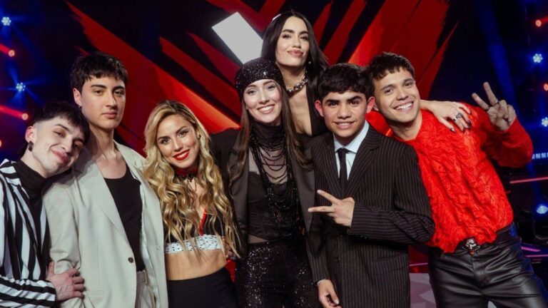 Lali Espósito y su team dieron inicio a La Voz Argentina cantando «Plástico»: el video