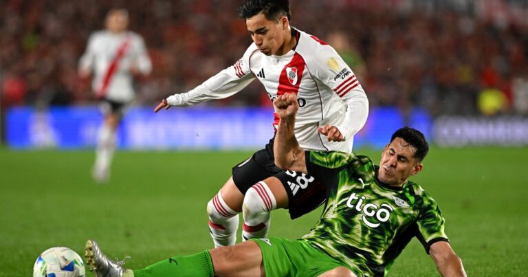 Conflicto en River: Ian Subiabre no firmó la renovación, lo bajaron del avión a Tucumán y no lo ceden para jugar el Mundial Sub 20 de Chile